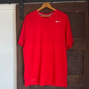 Nike Men's Bright Red Short Sleeve Tee